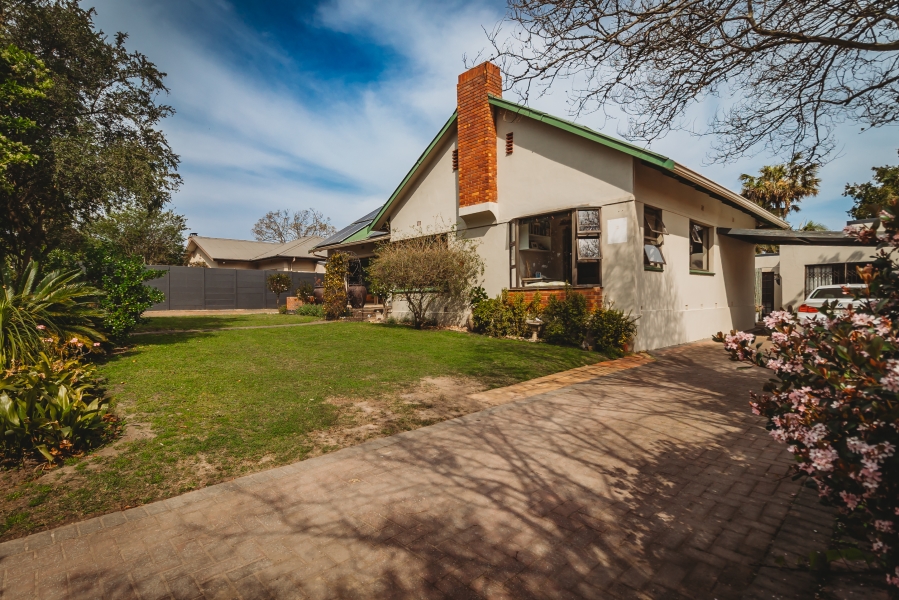 5 Bedroom Property for Sale in Dormehls Drift Western Cape